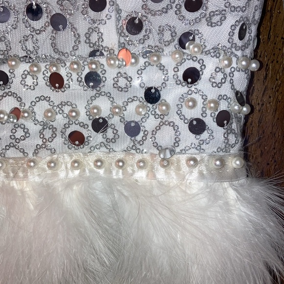 PETITE #126 Silver Sequin White Marabou Feather Split Hem Party Dress XXS XS - Picture 4 of 9